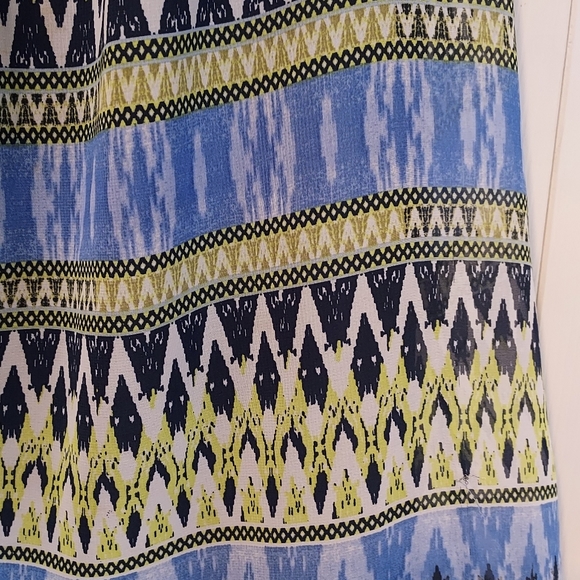 BCX Sleeveless Blouse Boho Western Aztec Design Keyhole Back Size S Blue Yellow - Picture 4 of 12